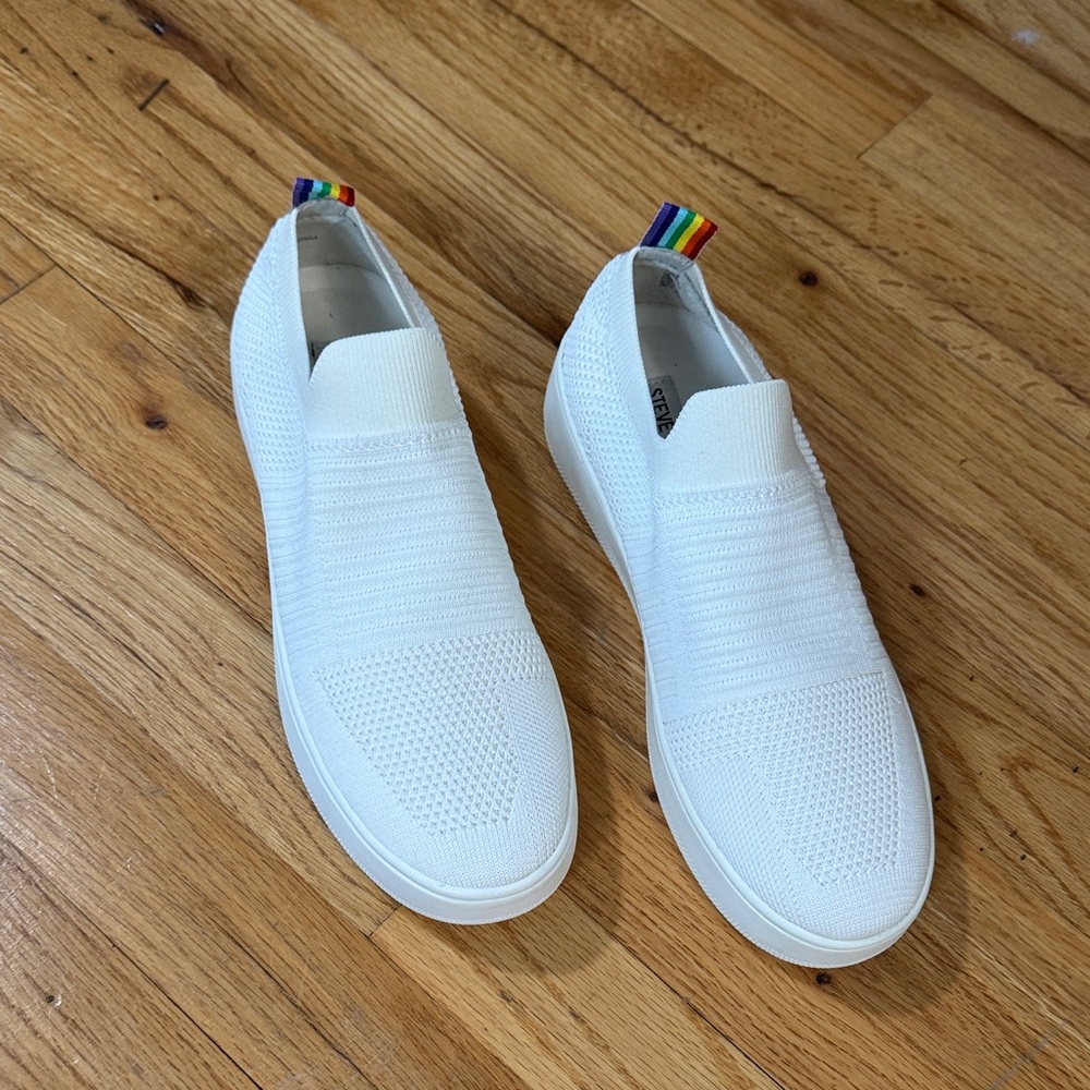 Steve Madden White Sneakers with Colorful Heel Accent
